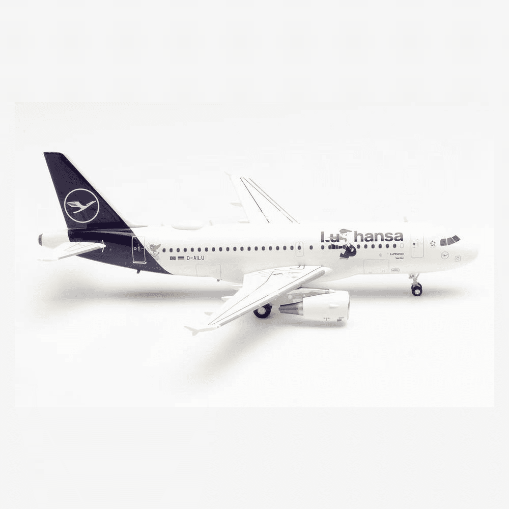 Airbus A319 Lufthansa Lu Cosmo Reg. D AILU Verden Aviation Collect Shop