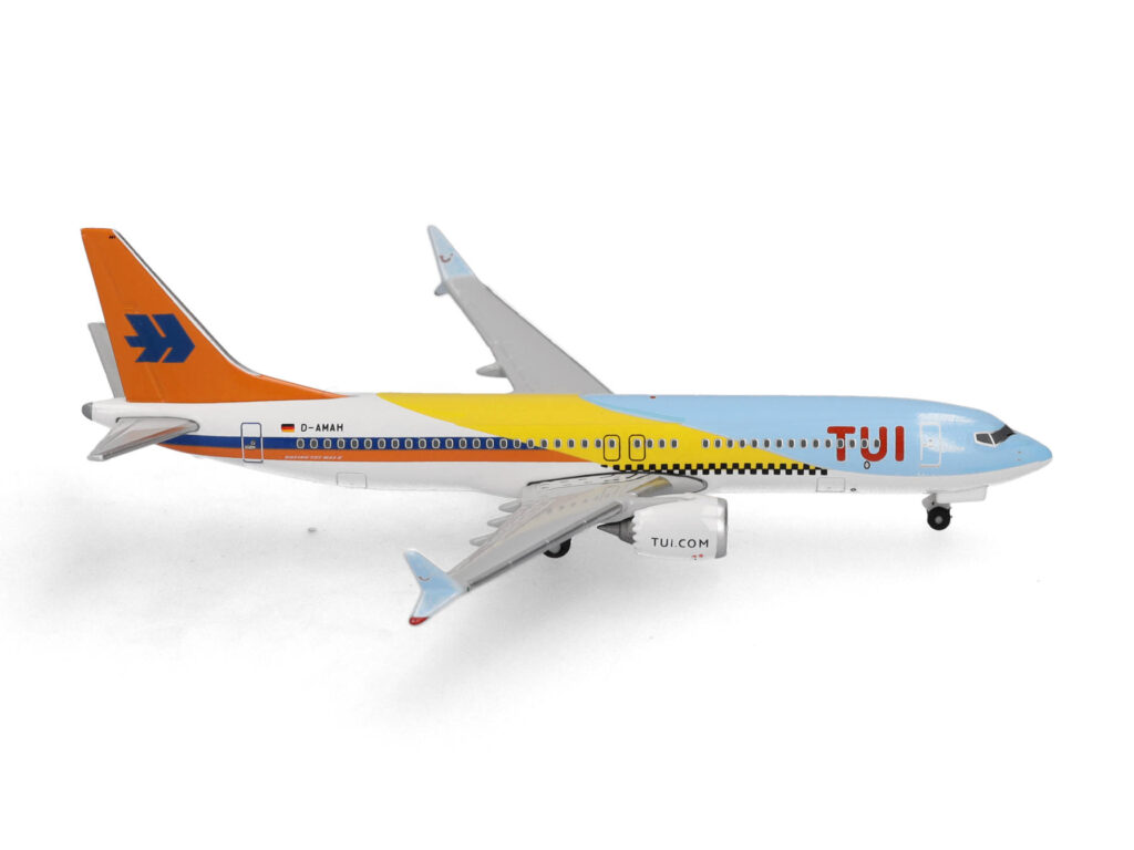 Boeing 737 Max 8 - TUIfly, Reg."D-AMAH", "50 Jahre", "Fuerteventura", Herpa, Scala 1:500
