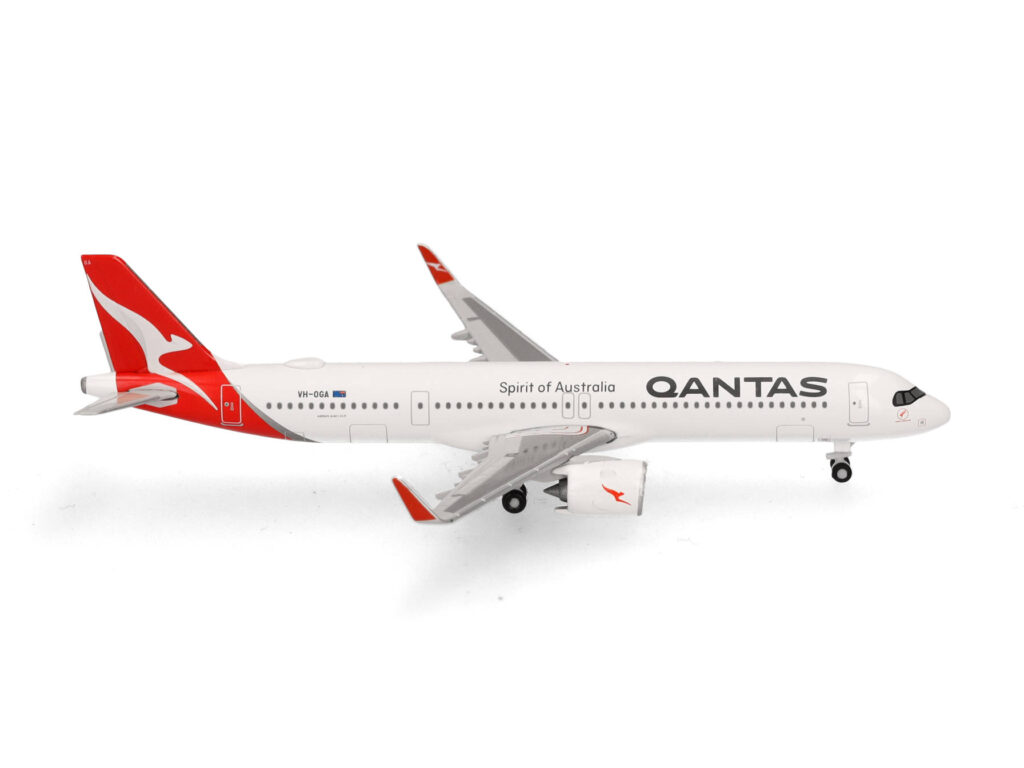 Airbus A321XLR - Qantas, Reg."VH-OGA", "Great Ocean Road", Herpa scala 1:500