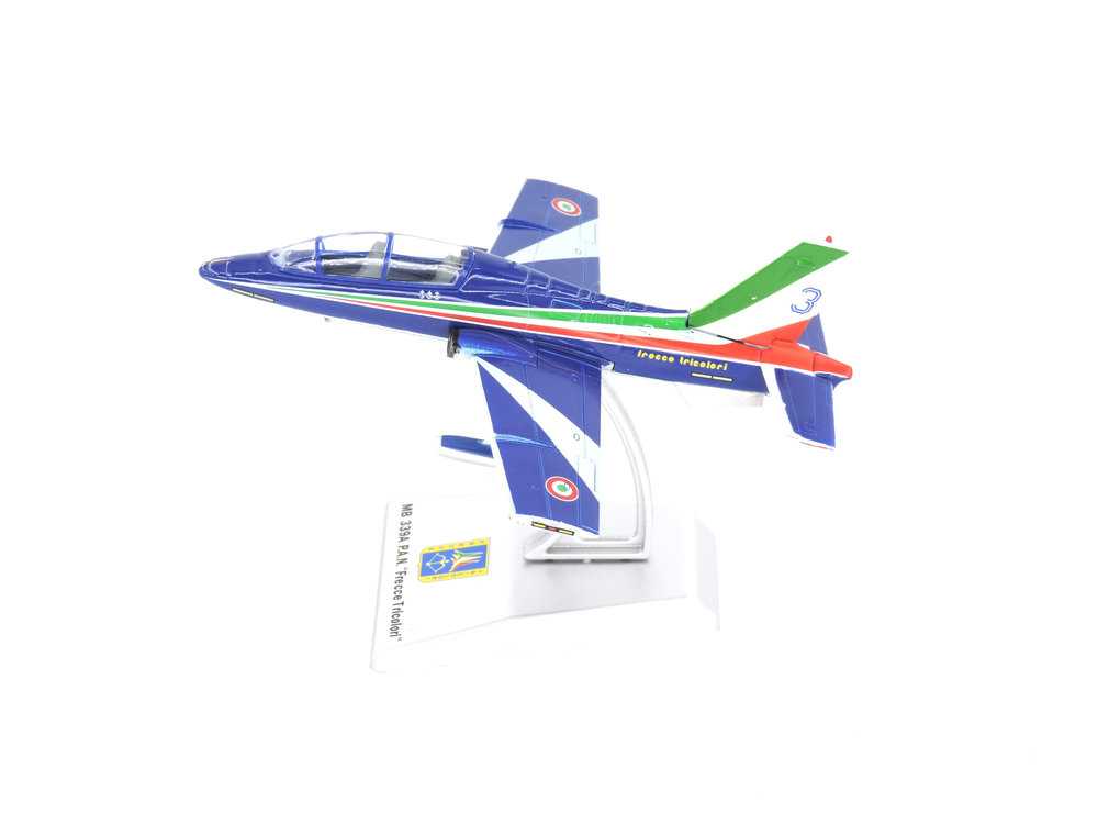 Aermacchi MB-339A PAN - 313° Gruppo Addestramento Acrobatico "Frecce Tricolori", livrea 2025, Rivolto - Pony 3 - Scala 1:100 - immagine 3