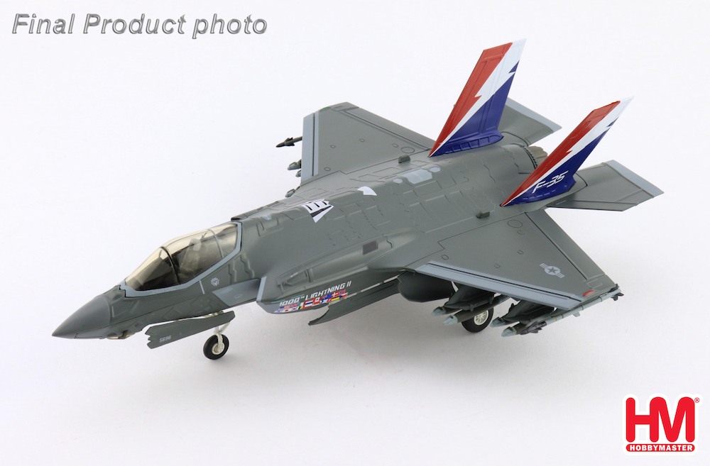 Lockheed F-35A USAF, "1000th Lightning II", 176th FS, Reg."22-5696", w/ 2 x B61 nuclear bomb, Wisconsin ANG, August 2004 - Scala 1:72