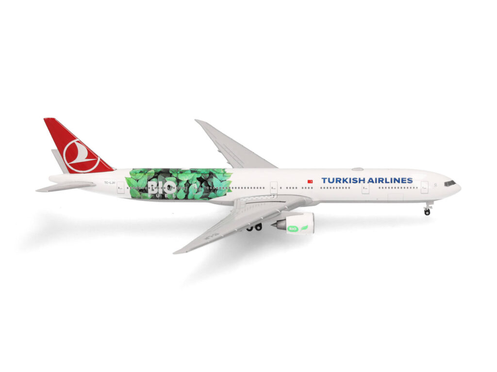 Boeing 777-300ER - Turkish Airlines, Reg."TC-LJH", "BIO Fuel", Scala 1:500