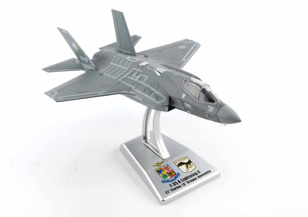 F-35A Lightning II - Aeronautica Militare Italiana, 32° Stormo, 13° Gruppo, Amendola AB - Italeri - Scala 1:100