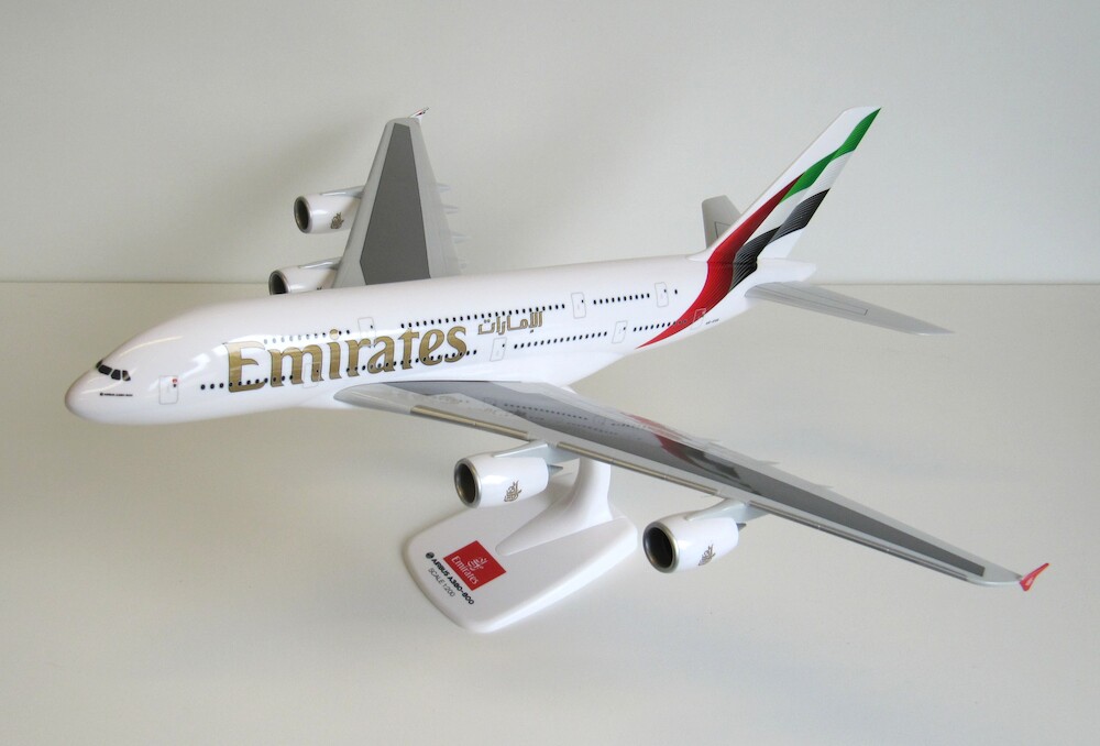 Airbus A380-800 - Emirates , Reg."A6-EOG", "New Livery", PPC, Scala 1:200